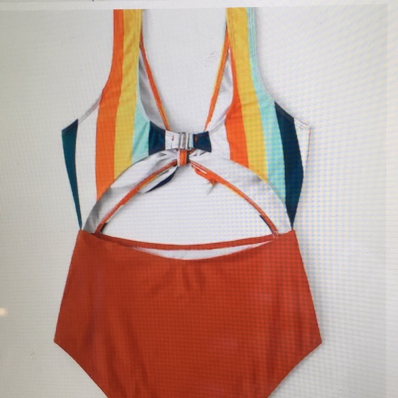 ❤️🧡 1 Large Left 💛💙 Color Block SwimSuite 💚 - Picture 3 of 5